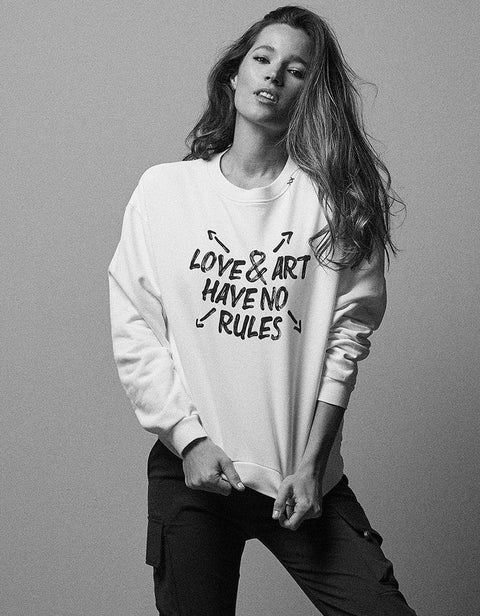 Love & Art Have No Rules.
